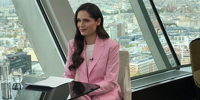 Полина Аскери в костюмах VASSA&Co