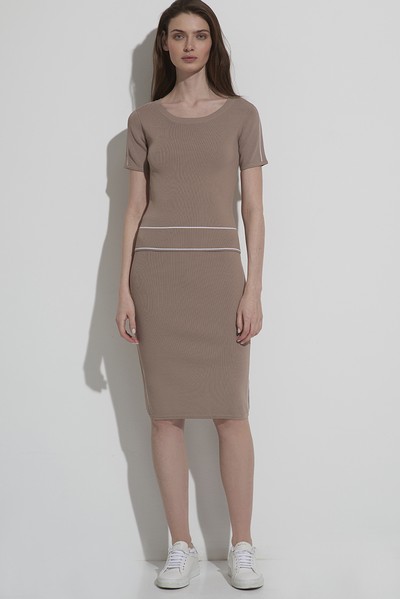 Юбка  короткая из фактурного трикотажа VASSA CODE, пол женский, цвет коричневый