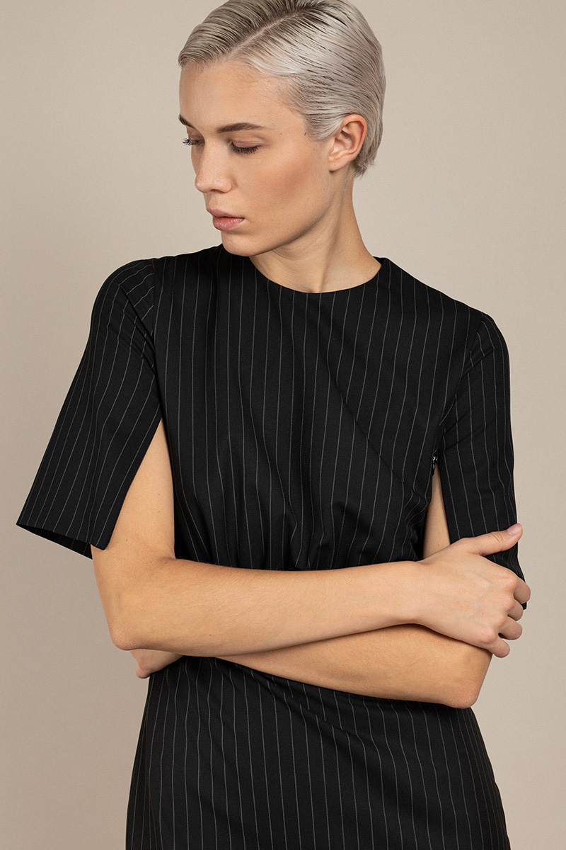 Dress female ПЛАТЬЕ VASSA&Co Black