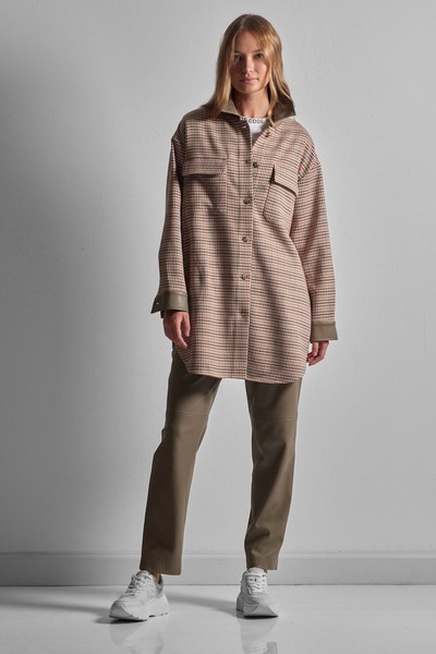 Жакет-рубашка с поясом VASSA CODE, пол женский, цвет хаки