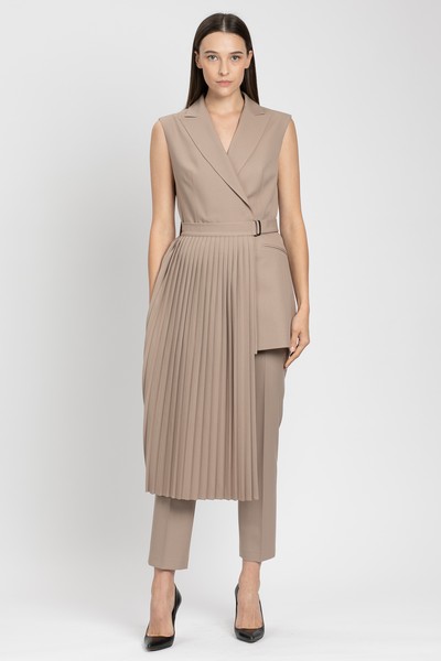 Брюки классические VASSA&Co, пол женский, цвет бежевый