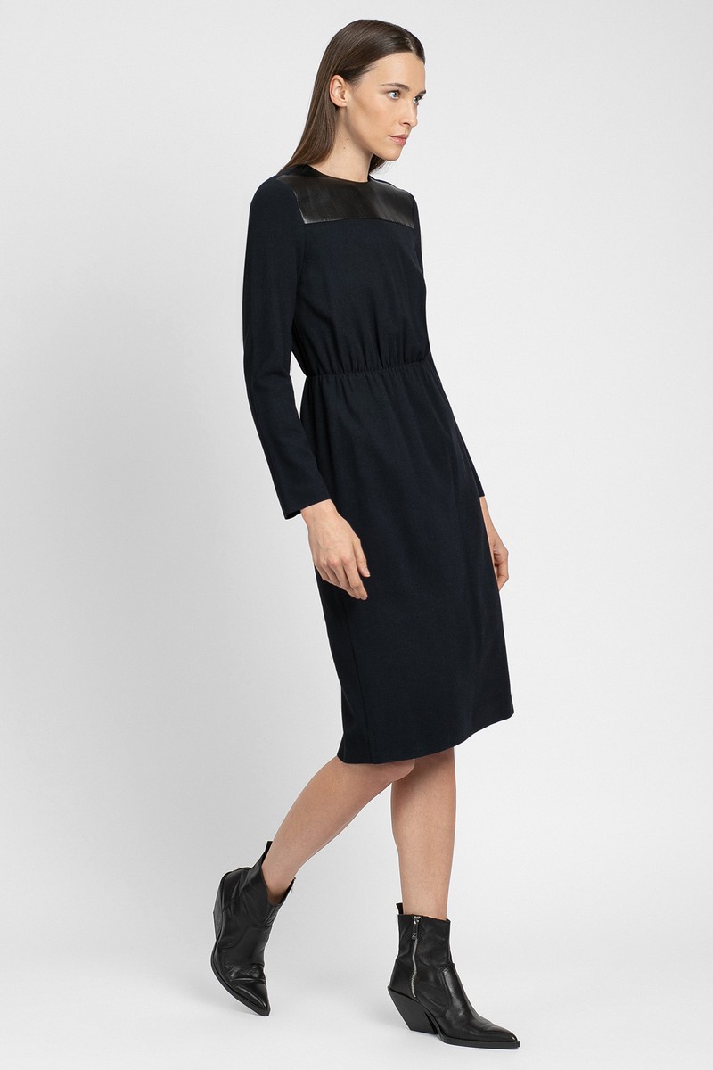 Минималистичное платье VASSA&Co, пол женский, цвет серый