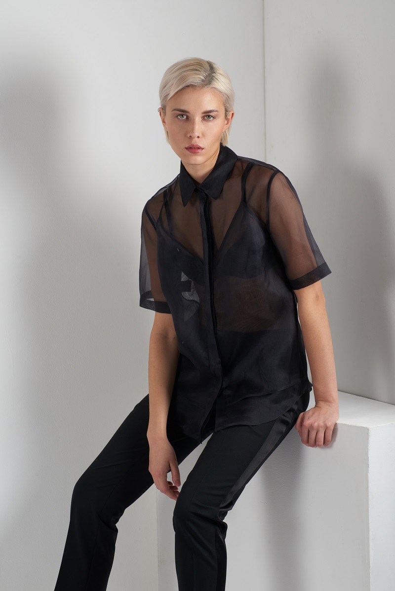 Блузка в черном цвете Женский БЛУЗКА VASSA&Co Черный