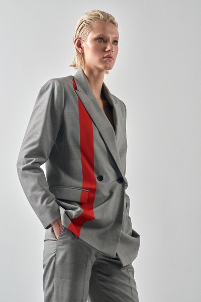 Жакет с контрастной вставкой VASSA&Co, пол женский, цвет черный