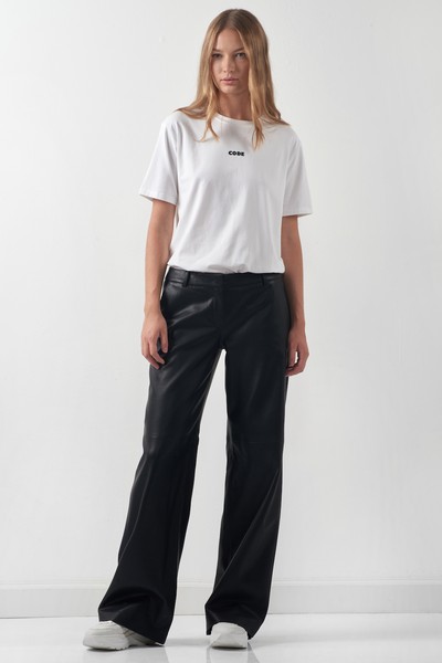 Брюки из экокожи свободного силуэта VASSA CODE, пол женский, цвет черный