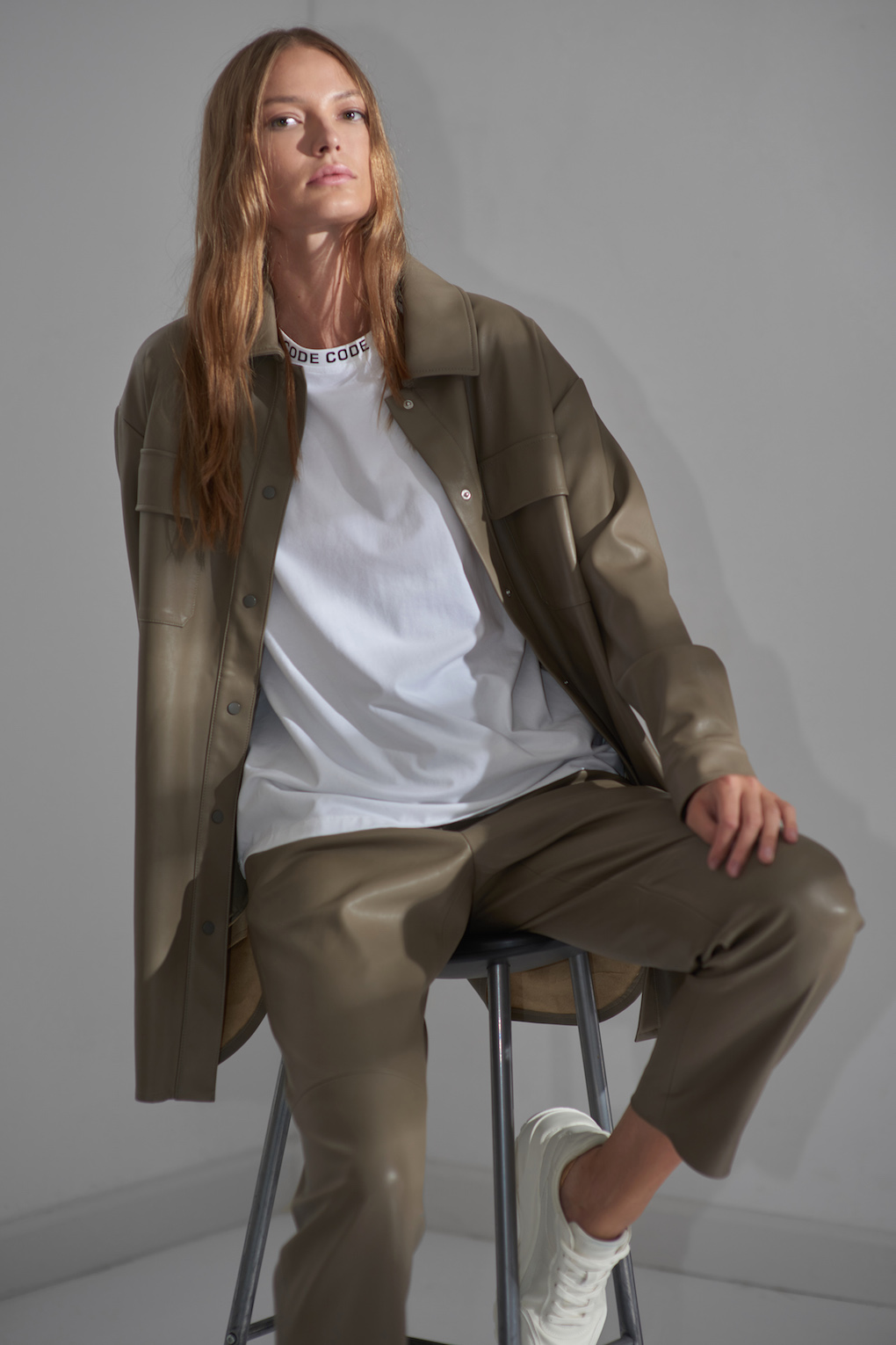 T-shirt female ФУТБОЛКА ЖЕНСКАЯ VASSA CODE White