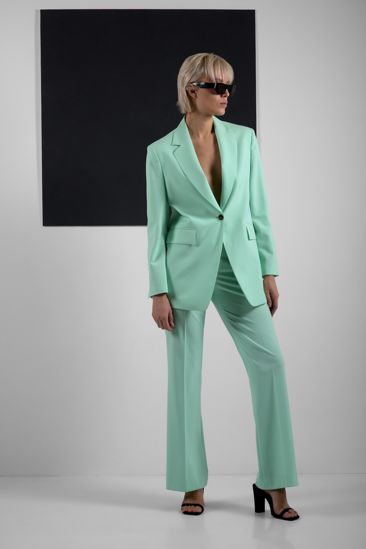 Pants female БРЮКИ VASSA&Co Зеленый