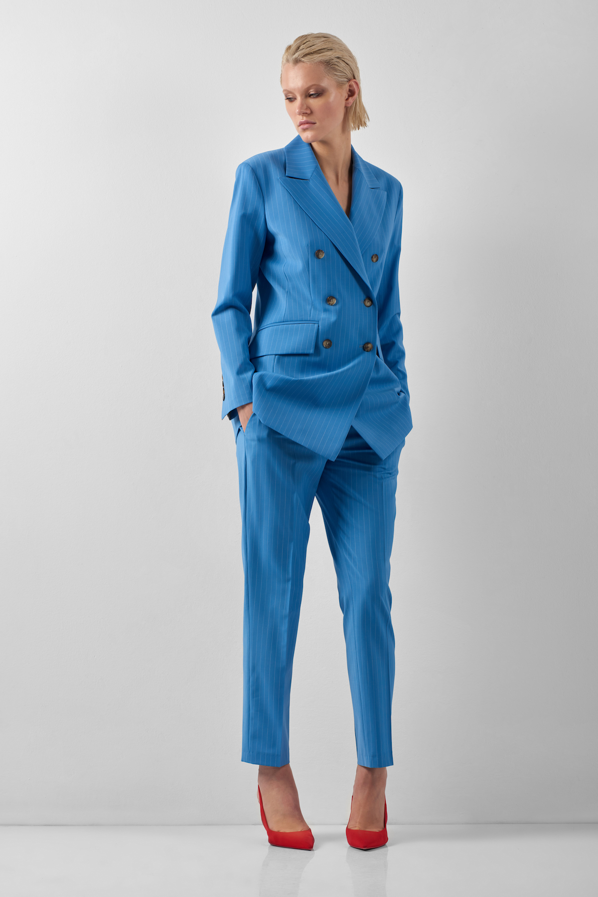 Pants female БРЮКИ VASSA&Co Синий