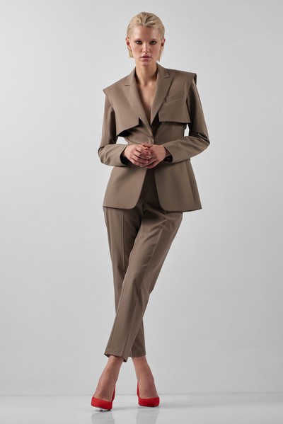 Брюки классические VASSA&Co, пол женский, цвет коричневый