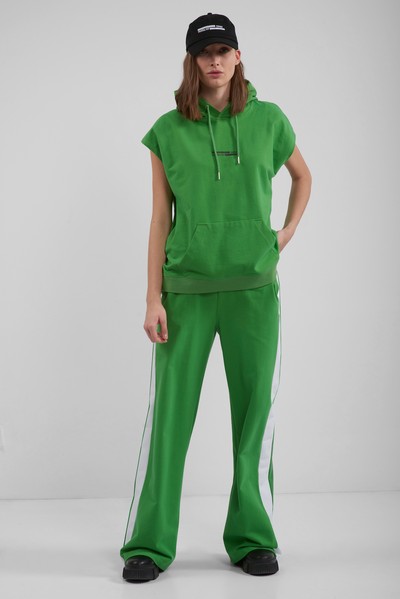 Брюки прямые VASSA CODE, пол женский, цвет зеленый