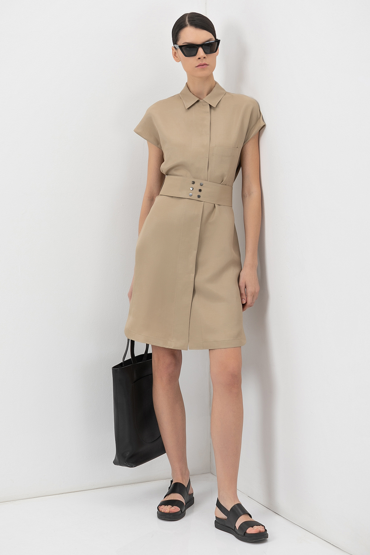 Dress female ПЛАТЬЕ VASSA&Co Бежевый