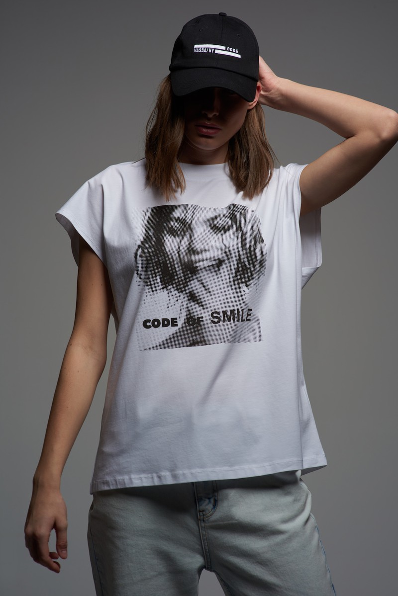 Футболка c принтом VASSA CODE, пол женский, цвет белый