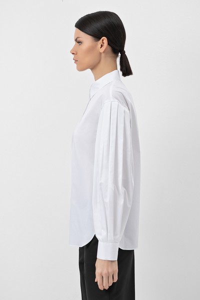 Блузка с объемными рукавами VASSA&Co, пол женский, цвет белый