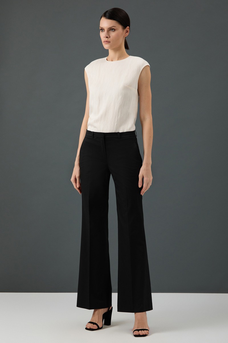 Pants VASSA&Co, пол female, цвет black