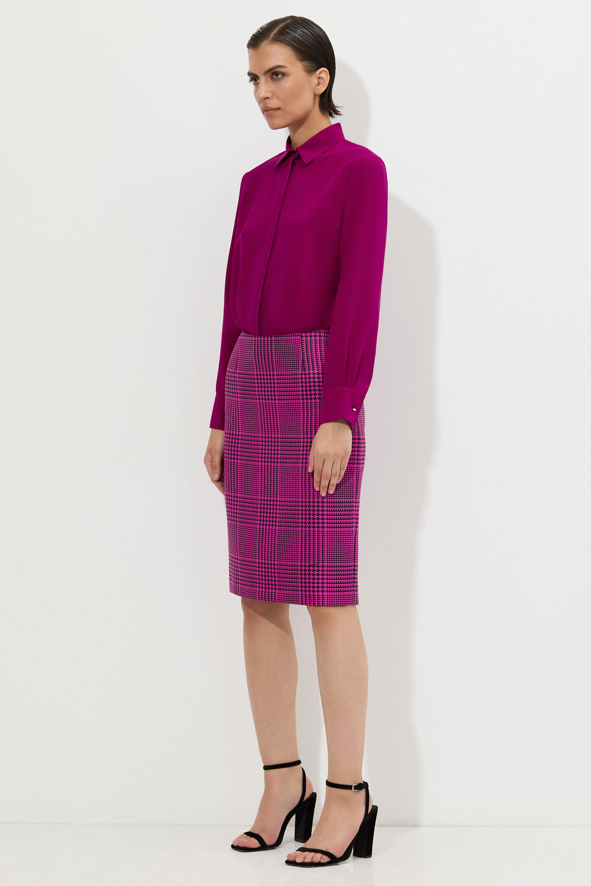 Skirt female ЮБКА VASSA&Co Pink