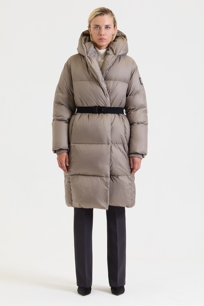 Пуховик со съемным поясом VASSA&Co, пол женский, цвет коричневый