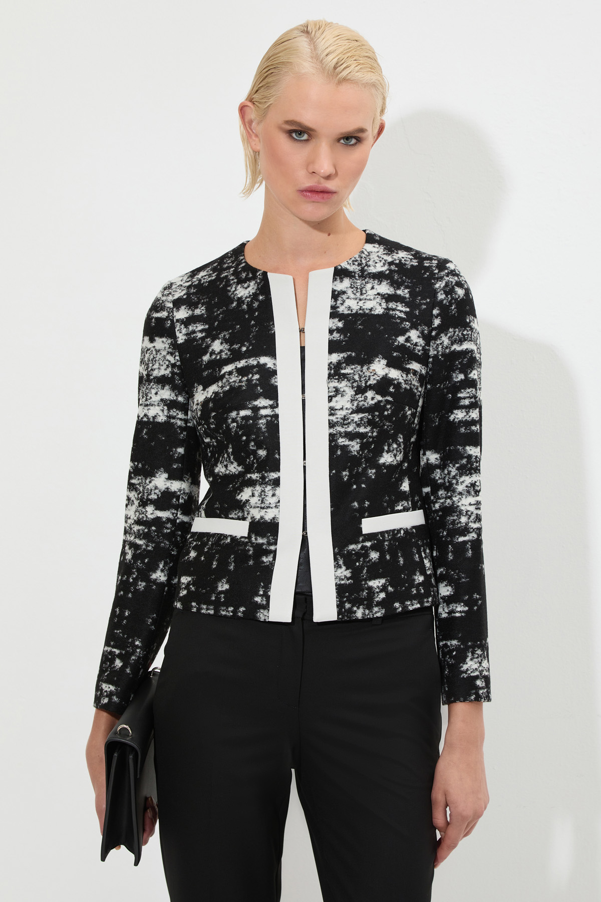 Jacket female ЖАКЕТ VASSA&Co Black