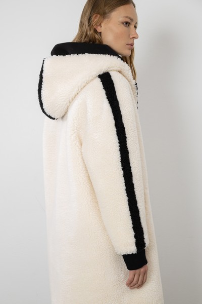 Шуба из эко-меха VASSA CODE, пол женский, цвет белый