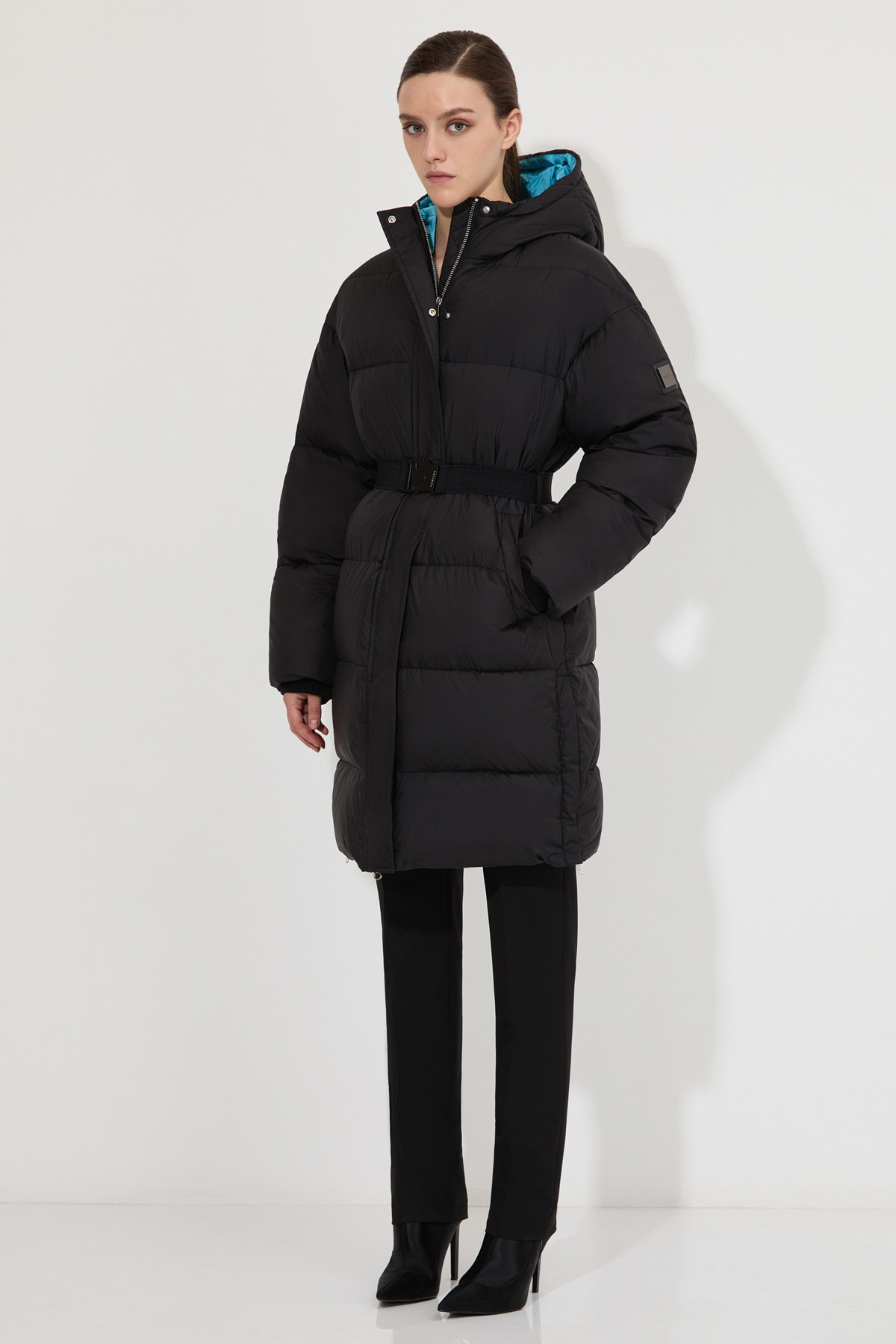Coat VASSA&Co, пол female, цвет Black