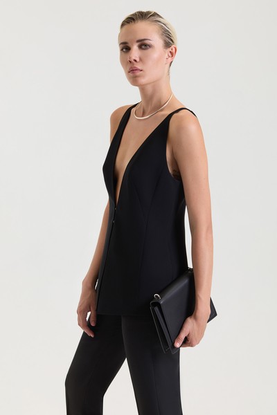 Дизайнерский жилет VASSA&Co, пол женский, цвет черный
