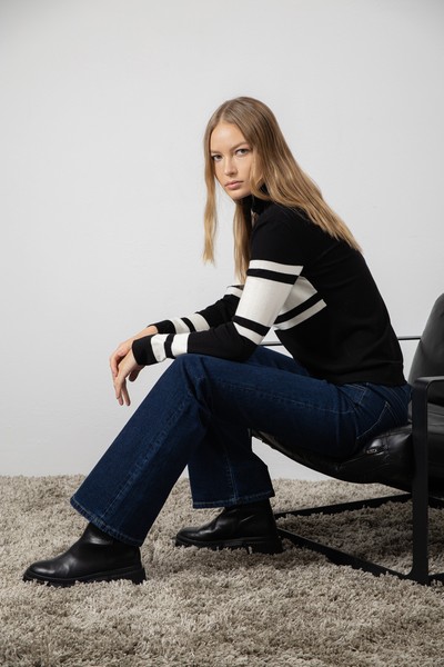 Джинсы Rio Mid Rise VASSA CODE, пол женский, цвет синий