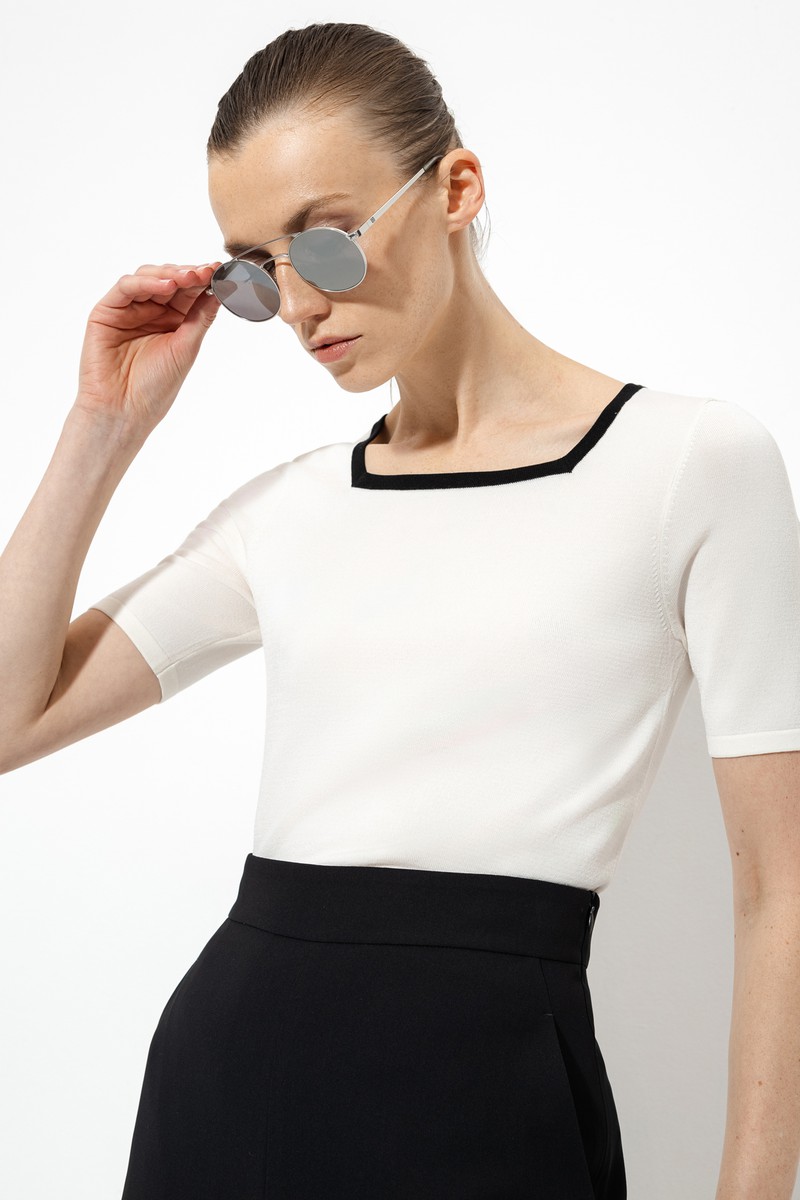 Джемпер с квадратным вырезом VASSA&Co, пол женский, цвет белый