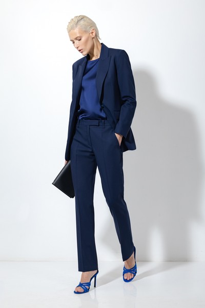 Прямые брюки VASSA&Co, пол женский, цвет синий