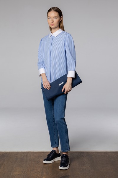 Блузка с объемными рукавами , пол женский, цвет голубой