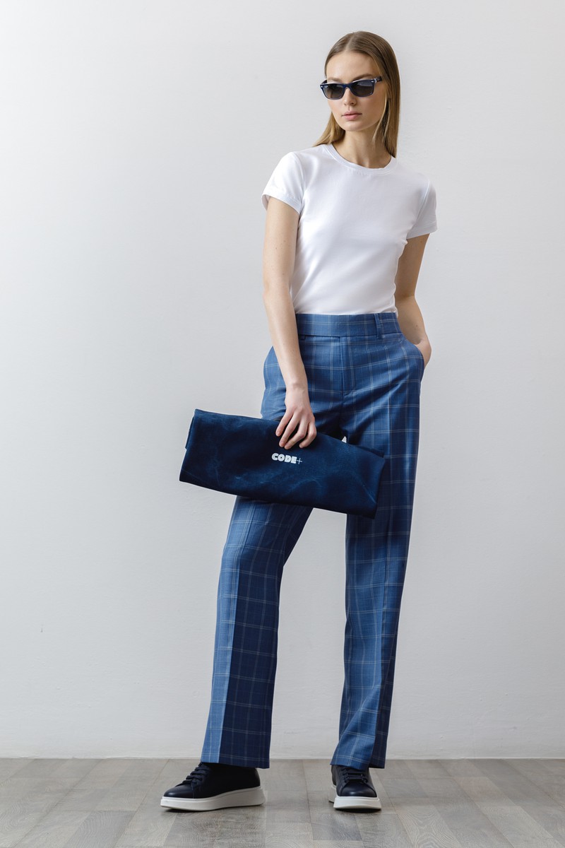 Брюки в клетку VASSA CODE, пол женский, цвет голубой