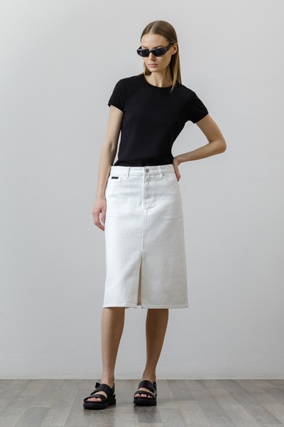 Джинсовая юбка с разрезом VASSA CODE, пол женский, цвет белый