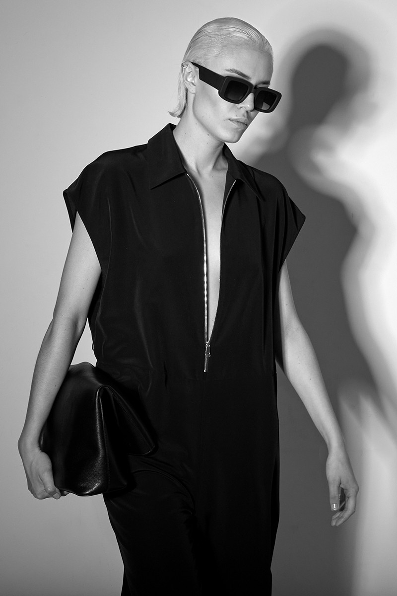 Комбинезон VASSA&Co, пол женский, цвет черный