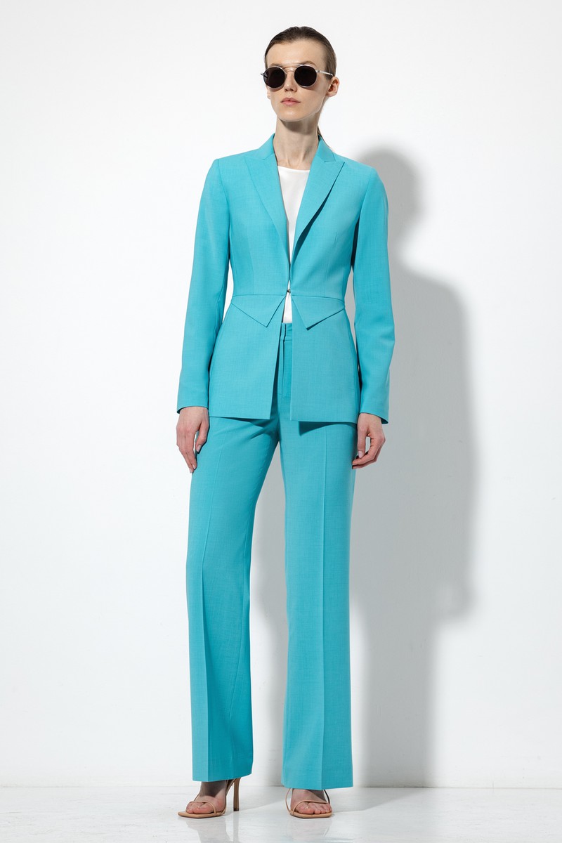 Приталенный жакет VASSA&Co, пол женский, цвет голубой