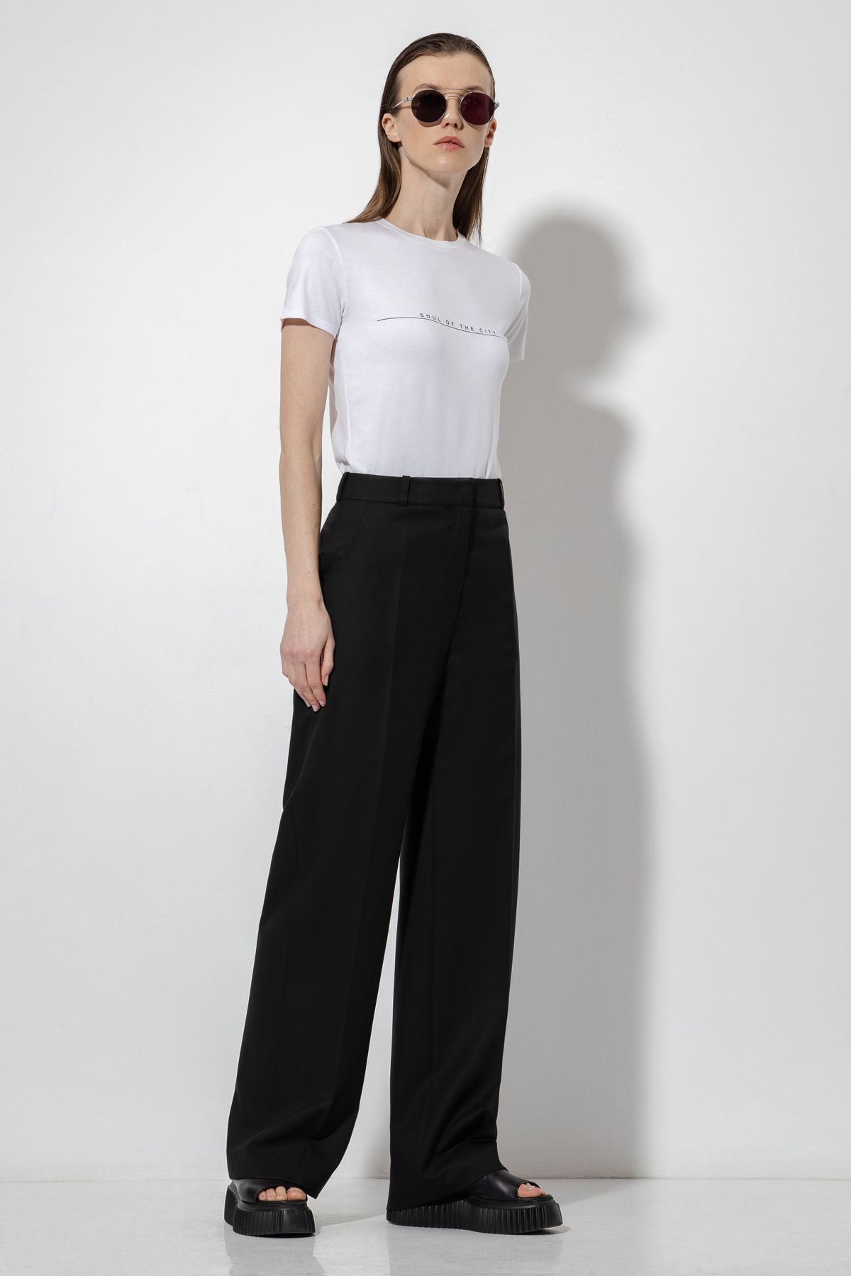 Trousers female БРЮКИ VASSA&Co Black
