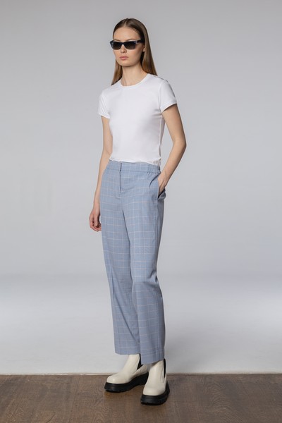 Брюки в клетку , пол женский, цвет голубой