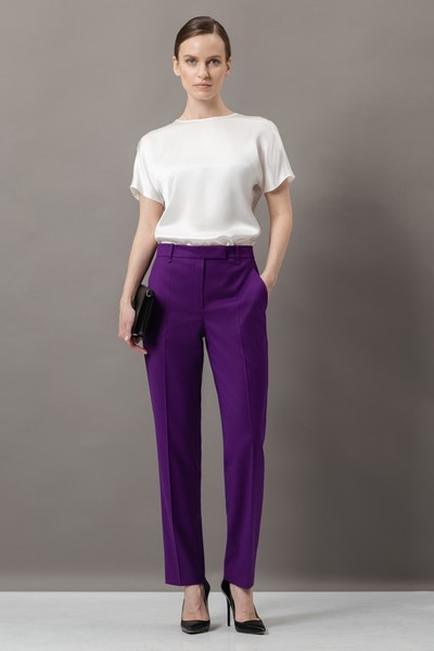 Брюки акцентного цвета VASSA&Co, пол женский, цвет фиолетовый