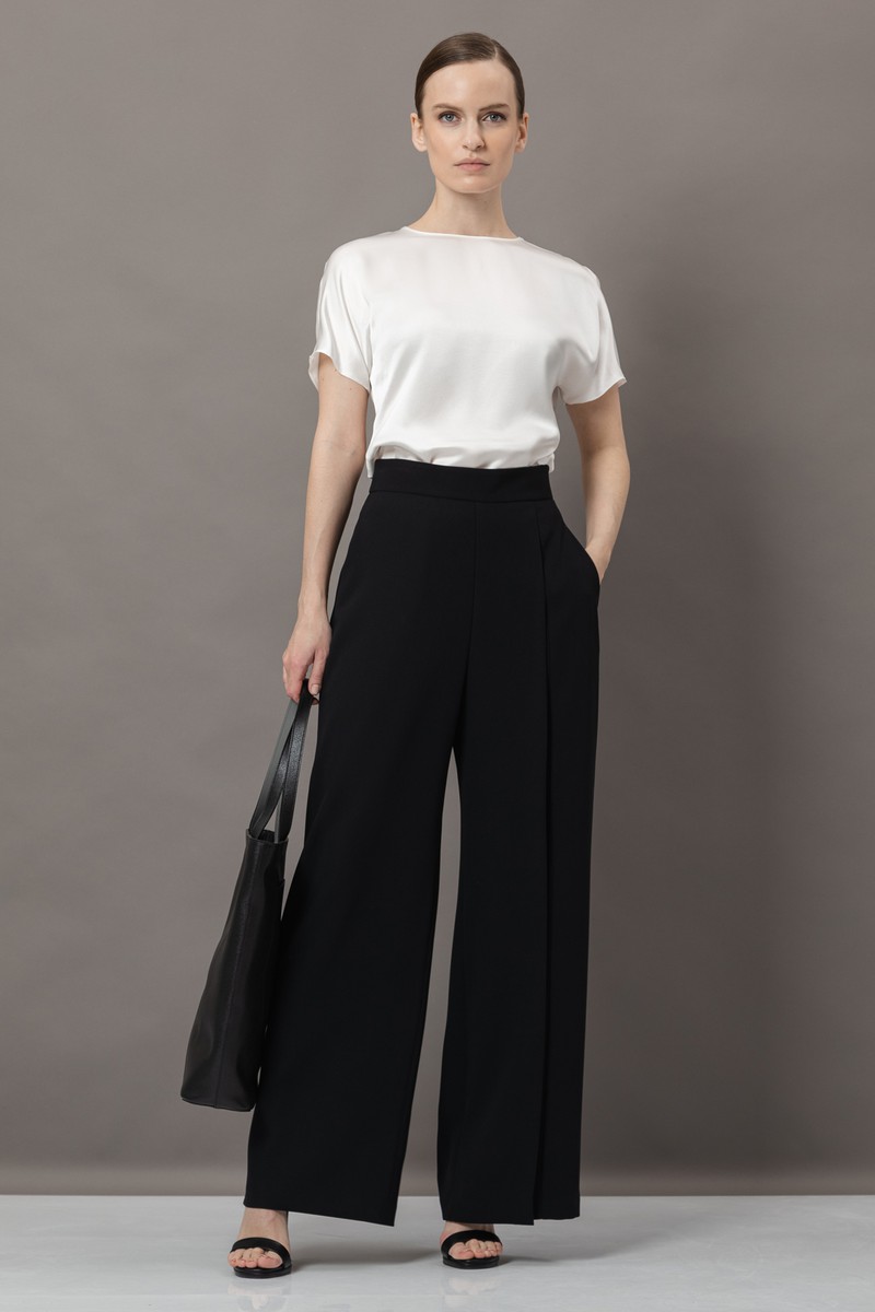 Дизайнерские брюки VASSA&Co, пол female, цвет black