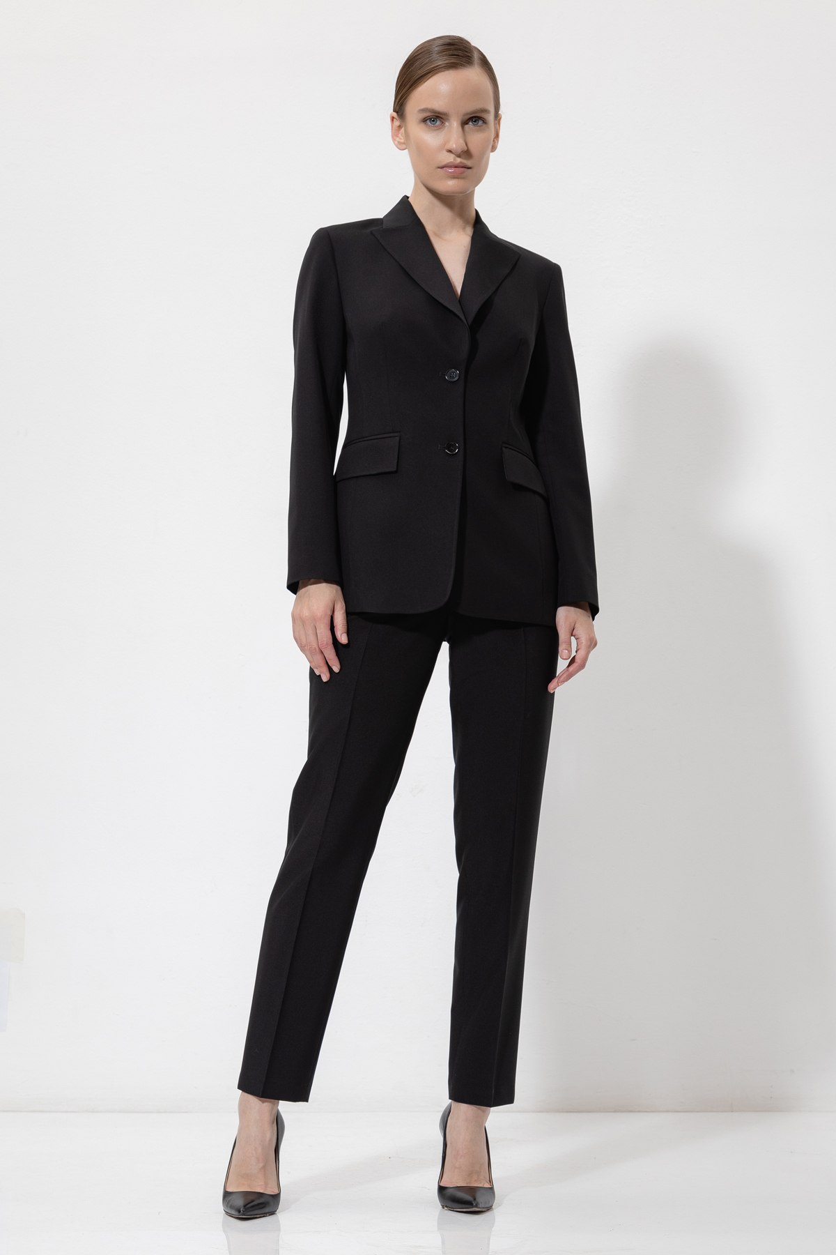 Однобортный жакет VASSA&Co, пол женский, цвет черный