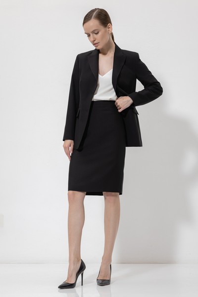 Юбка-карандаш на резинке VASSA&Co, пол женский, цвет черный