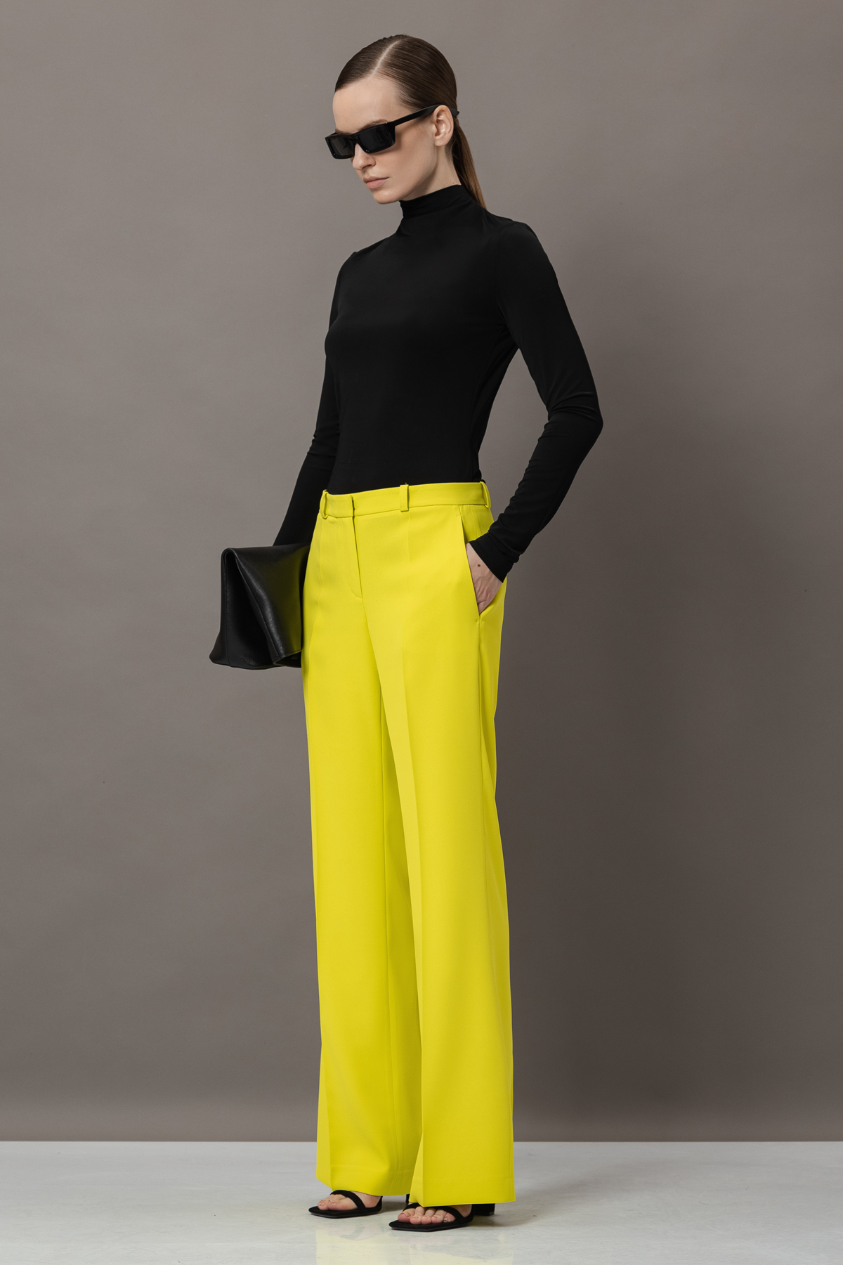 Брюки female БРЮКИ VASSA&Co Yellow