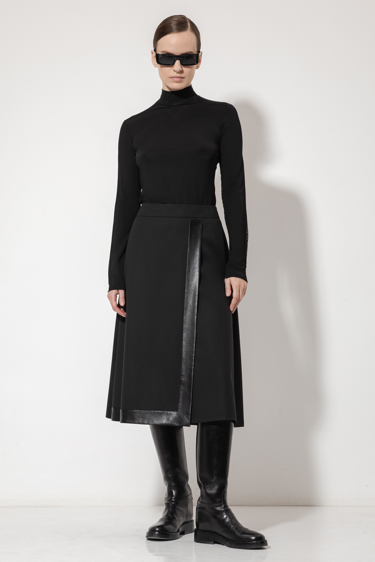 Юбка с имитацией запаха female ЮБКА VASSA&Co Black