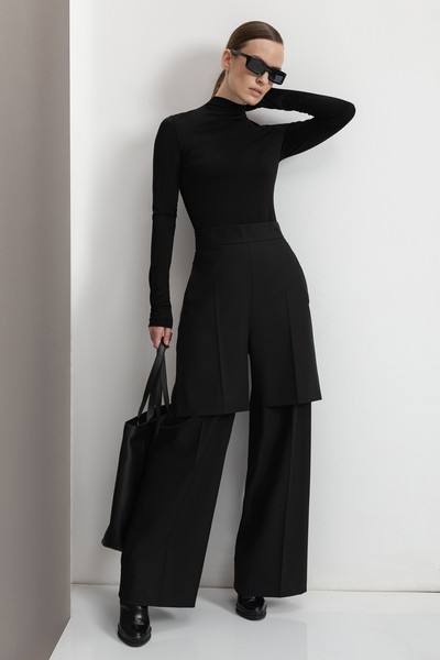 Дизайнерские брюки VASSA&Co, пол женский, цвет черный