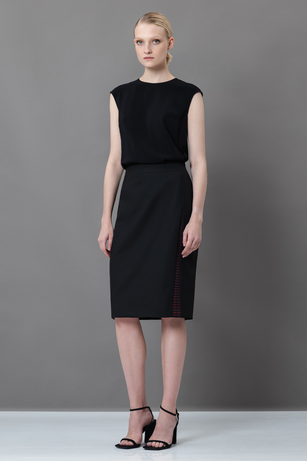 Юбка с акцентными деталями female ЮБКА VASSA&Co Black