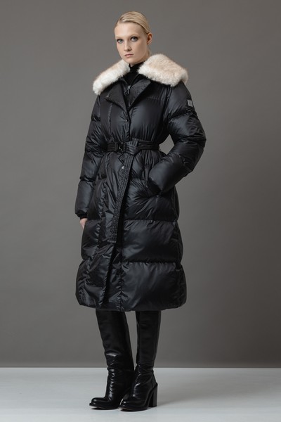 Пуховик со съемным воротником VASSA&Co, пол женский, цвет черный