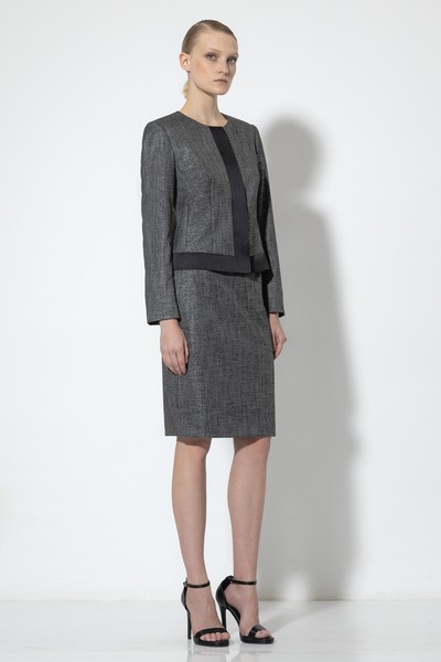 Укороченный жакет VASSA&Co, пол female, цвет серый