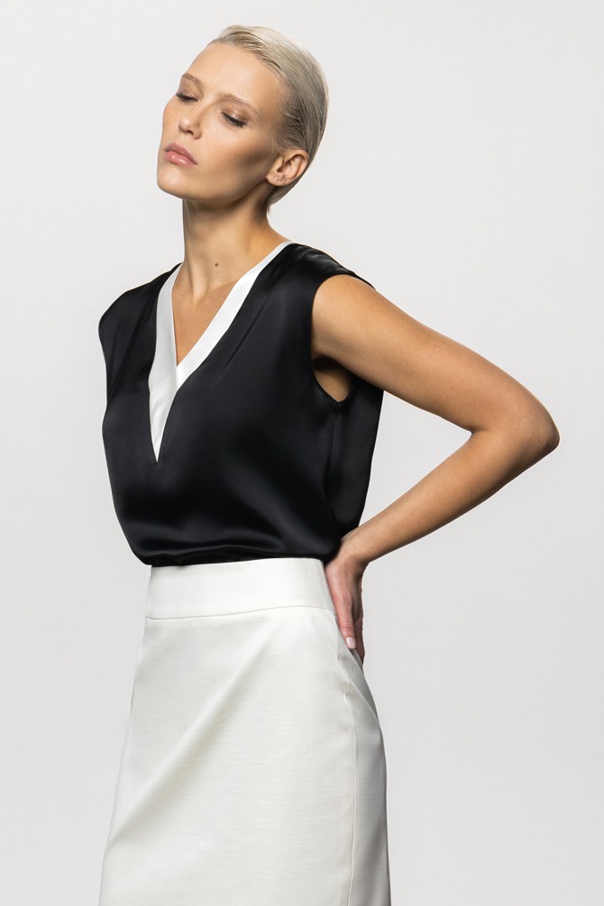 Blouse VASSA&Co, пол female, цвет black