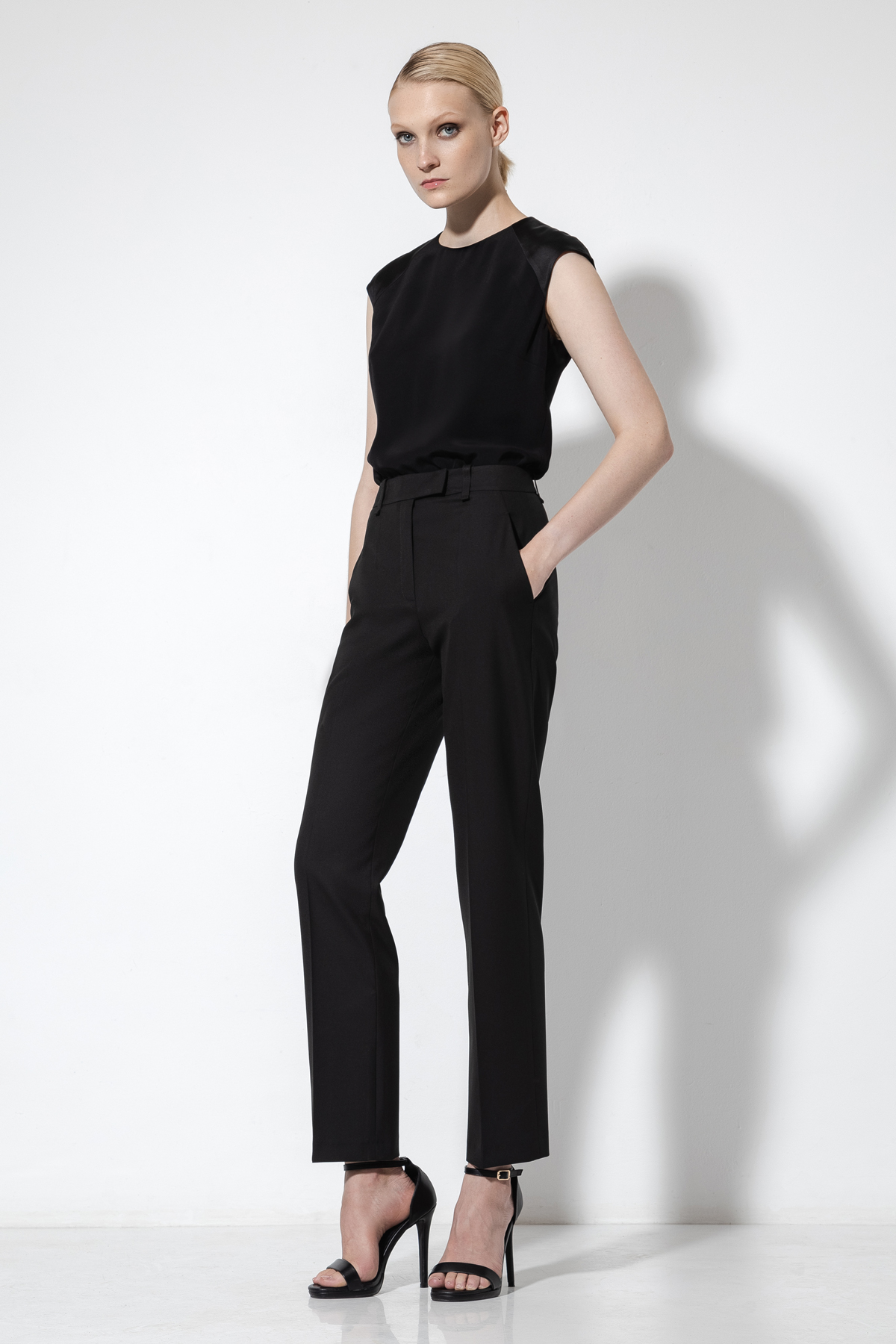 Trousers female БРЮКИ VASSA&Co Black