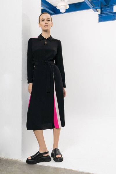 Платье A-силуэта с поясом VASSA&Co, пол женский, цвет черный