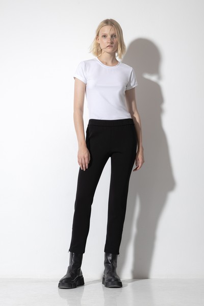 Pants VASSA CODE, пол female, цвет black