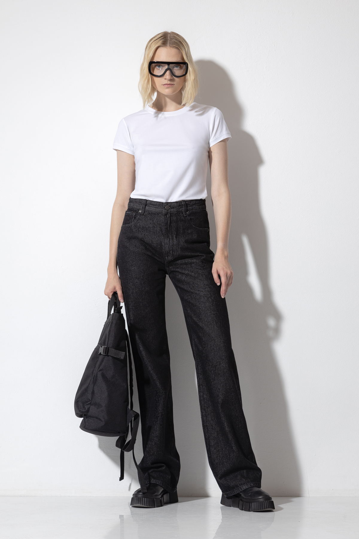 Джинсы Chelsea High Rise VASSA CODE, пол женский, цвет черный