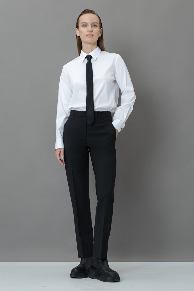 Зауженные брюки со стрелками VASSA&Co, пол женский, цвет черный